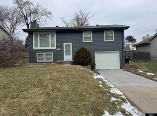 13472 Kingswood Dr, Omaha, NE 68144