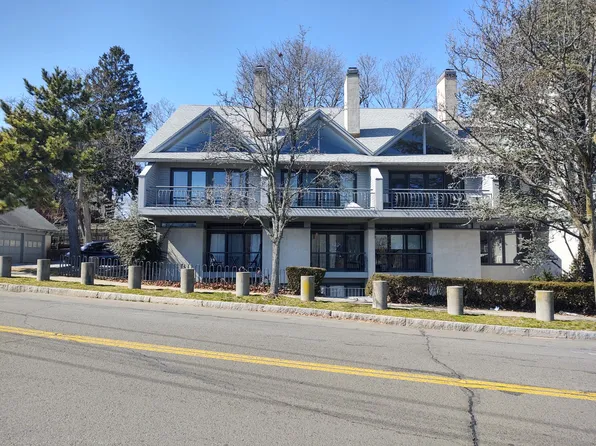 4 Front St, New Haven, CT 06513