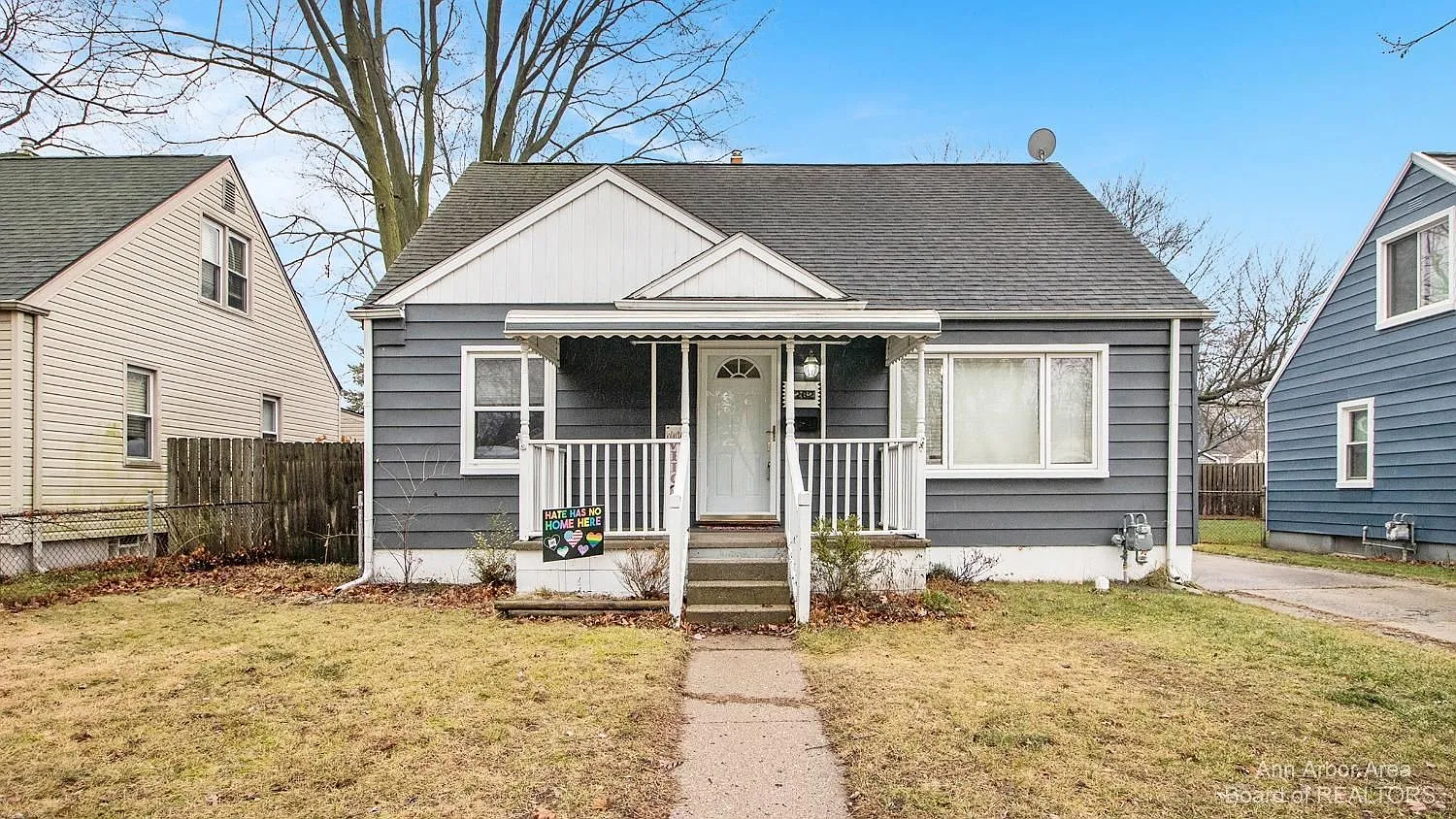 1262 Lester Ave photo 1