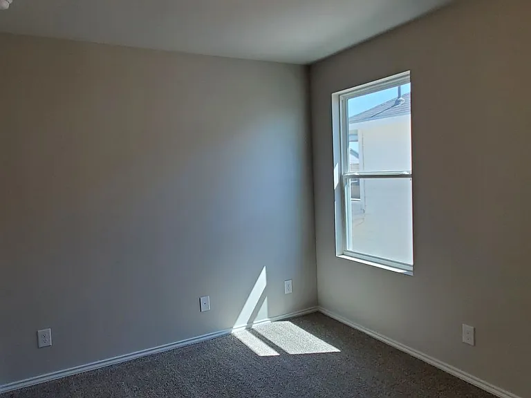 8607 Valentina Way #102 — Photo 25