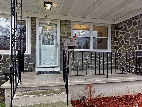 4th image of 24 Westford St