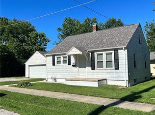 307 N Cherry St, Effingham, IL 62401