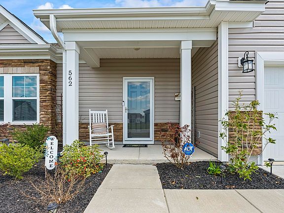 5th image of 562 Honeyhill Loop