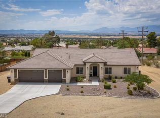 19011 Kaibab Rd, Apple Valley, CA 92307