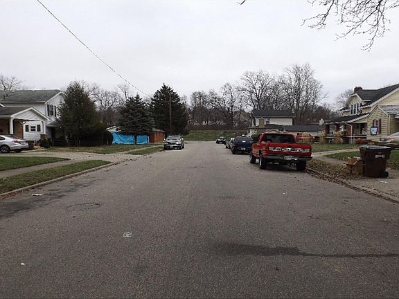 4th image of 119 Warren Ave