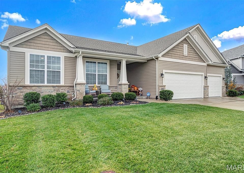 1st image of 213 Wyndemere Ln