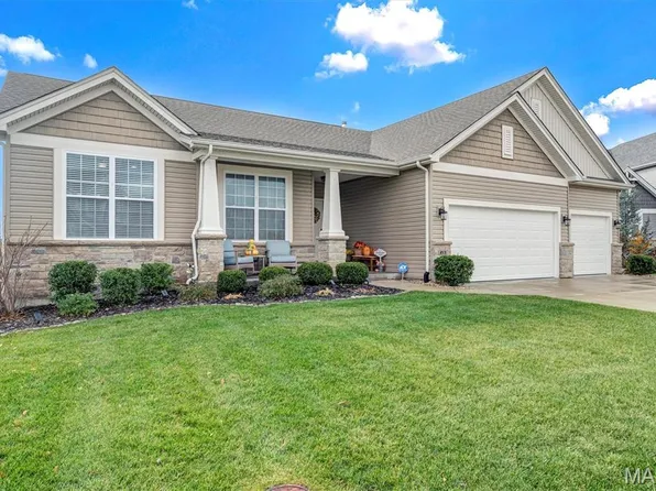 213 Wyndemere Lane Lake, Lake Saint Louis, MO 63367