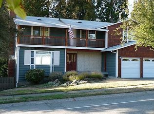 13817 116th Ave NE, Kirkland, WA 98034