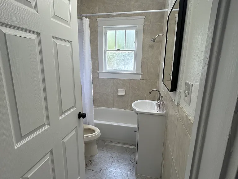 122 S Peninsula Dr — Photo 10