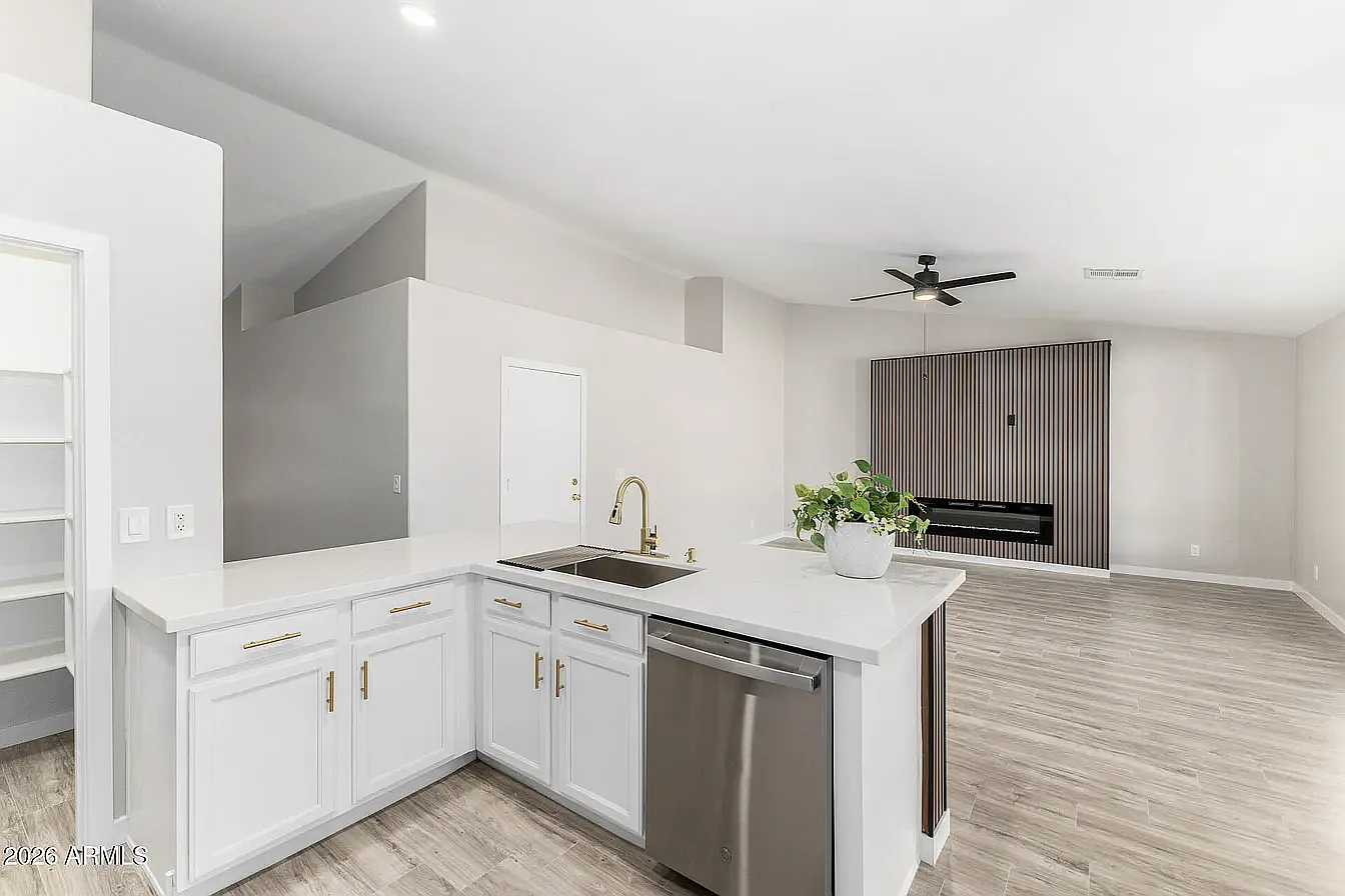 4 bed, 1737 sqft, $3,300 — Photo 1