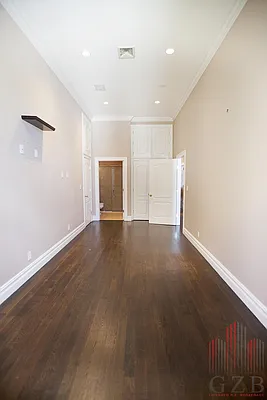 Rented by Avenues Real Estate | media 31