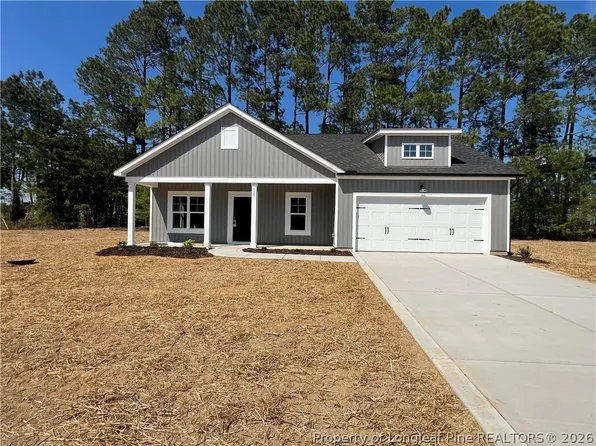 129 Traveller Way, Raeford, NC 28376
