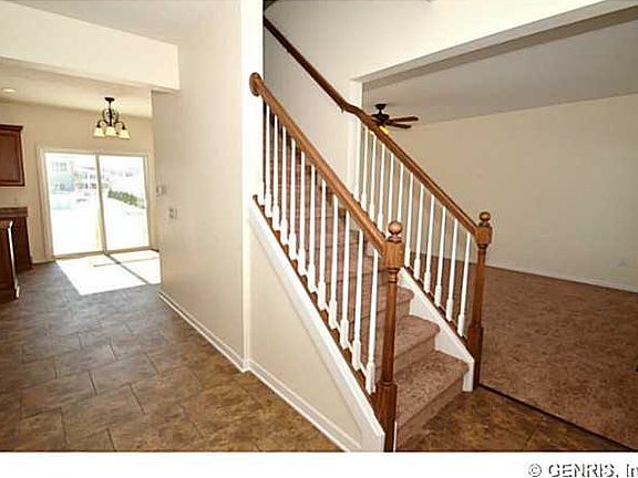 2nd image of 22 Ashview Dr