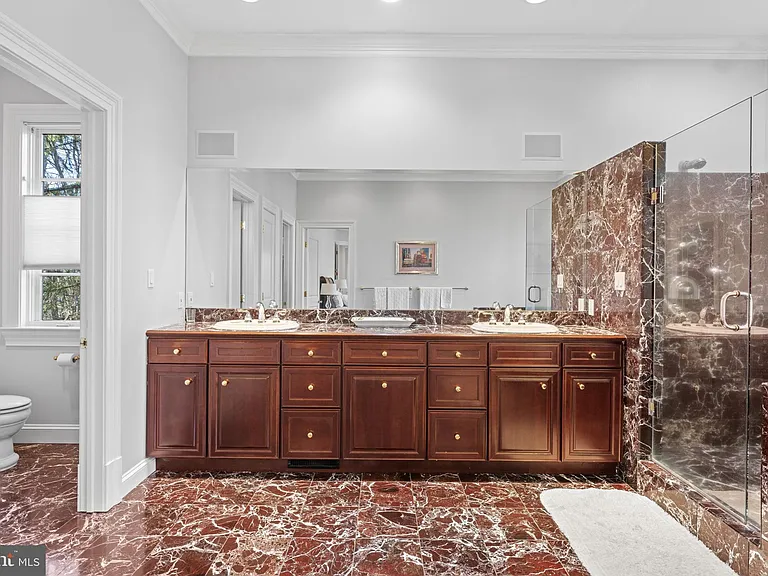8541 Old Dominion Dr — Photo 46