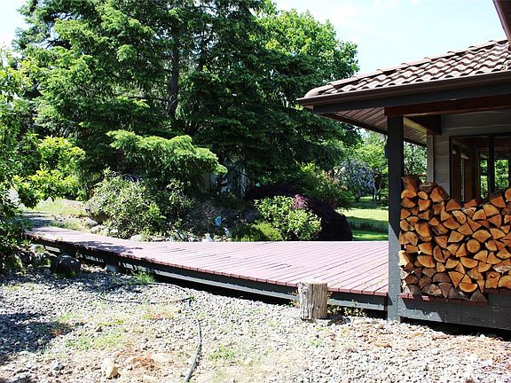 3rd image of 5904 Garvin Rd