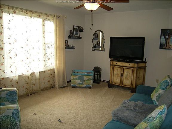4th image of 1303 Garvin Ave