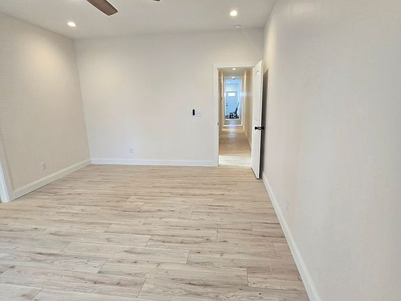 2nd image of 3345 N Tacoma Ave