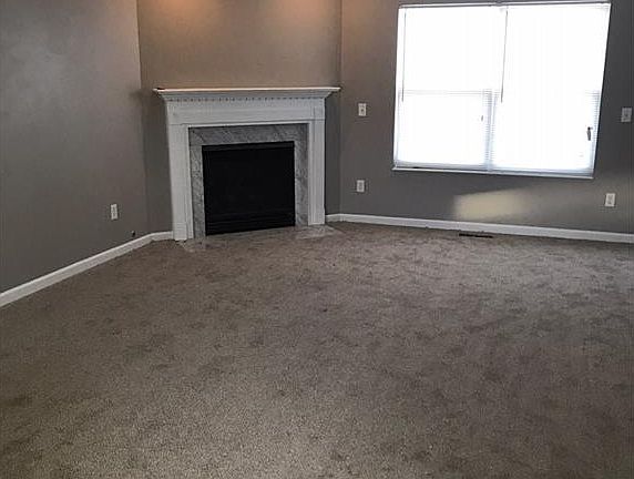 3rd image of 4891 Magellan Ave