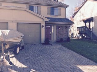 2093 Mallard Ln, Hanover Park, IL 60133