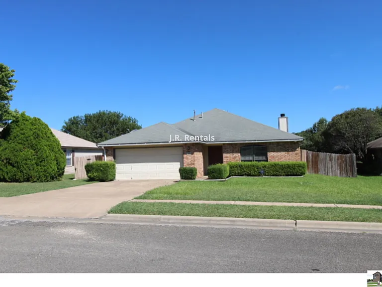 1506 Creek St — Photo 88