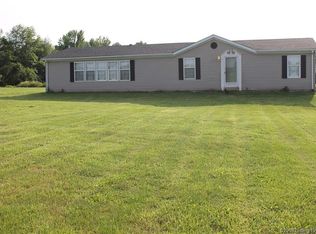 1320 S Goshen Rd, Scottsburg, IN 47170