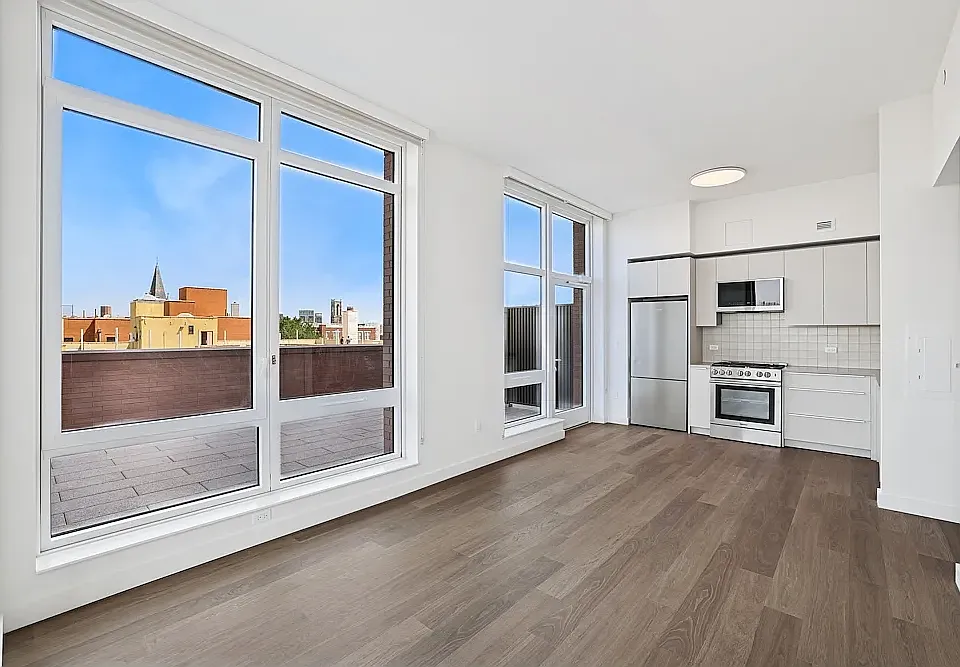2035 5th Ave #5E