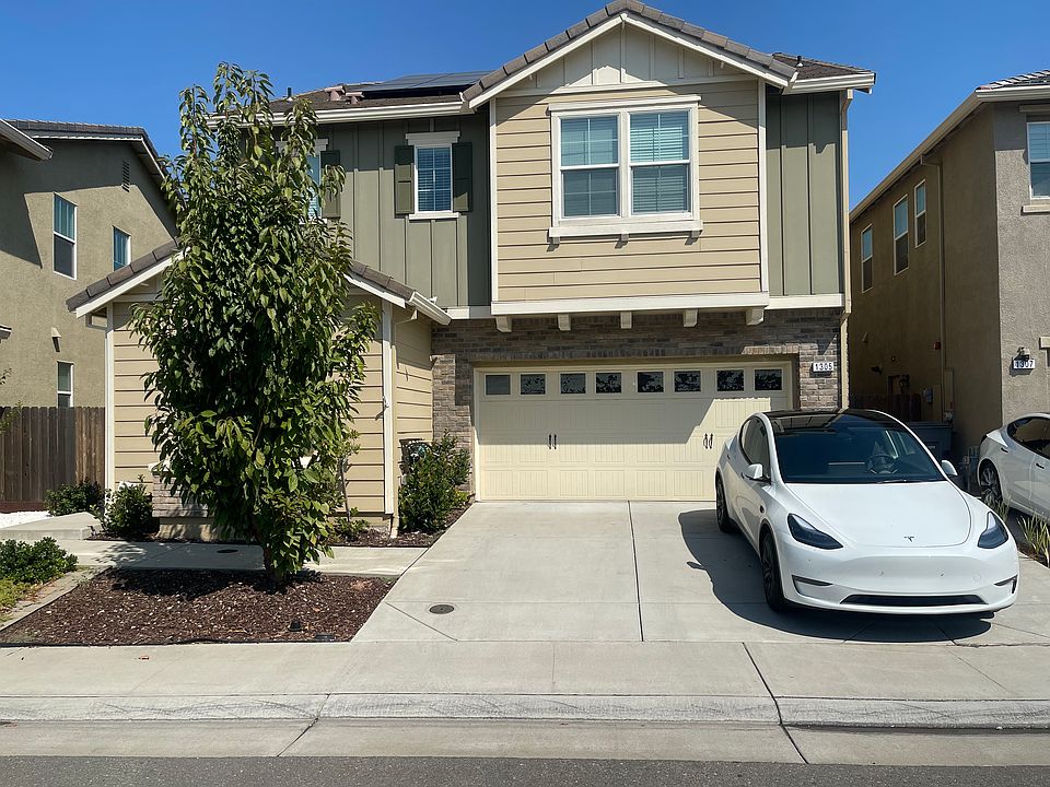 1st image of 1305 Orchid Dr