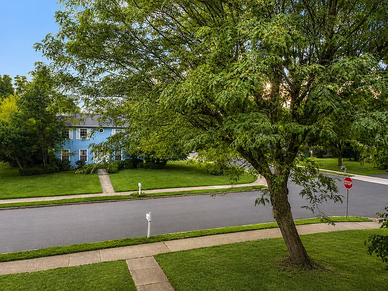 5 Dennison Pl — Photo 60