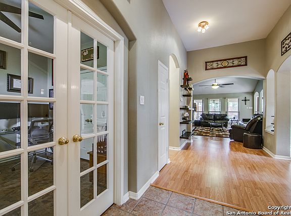 4th image of 1656 Osage Ave