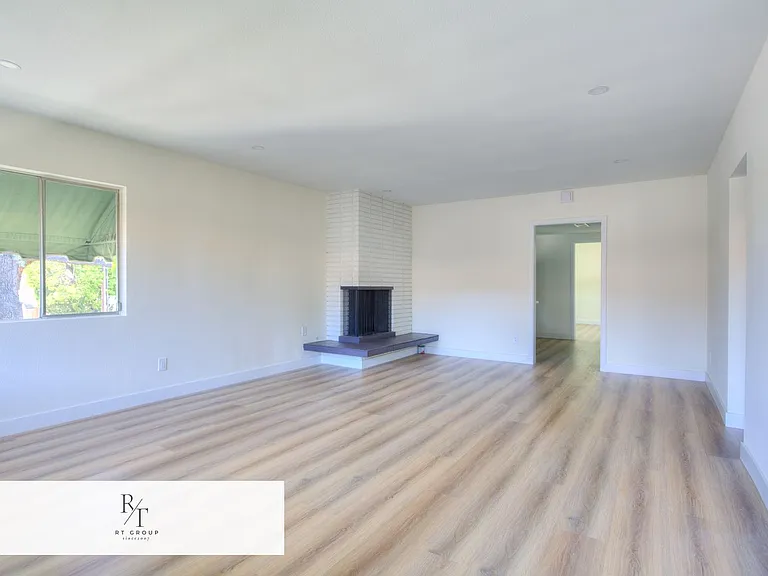 1032 S Golden West Ave #C — Photo 4
