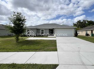 177 SW Thornhill Dr, Port Saint Lucie, FL 34984