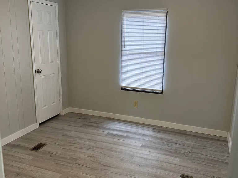 325 Beverly Loop — Photo 7