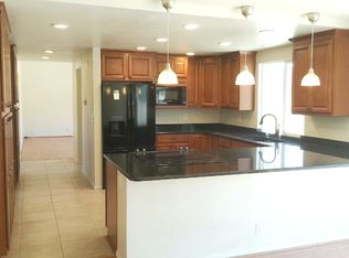 2374 Pio Pico Dr, Carlsbad, CA 92008