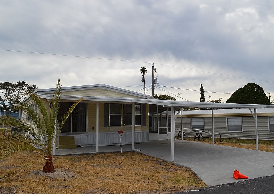 1st image of 119 Papaya Dr