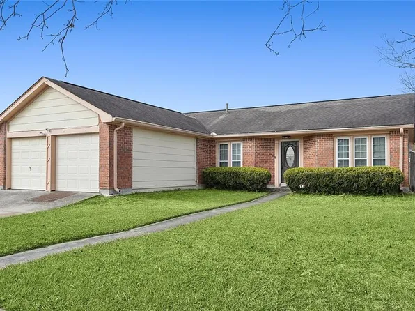 1504 Swan Ct, Gretna, LA 70056