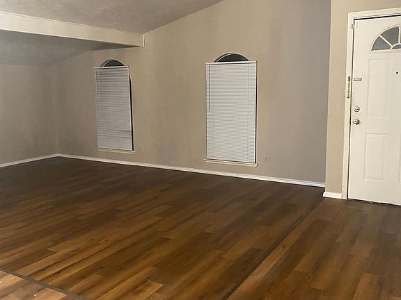 3rd image of 6305 Green Valley Dr