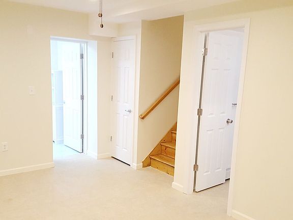 3rd image of 3734 Oceanic Ave #1B