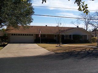 1st image of 205 Skyview Dr W