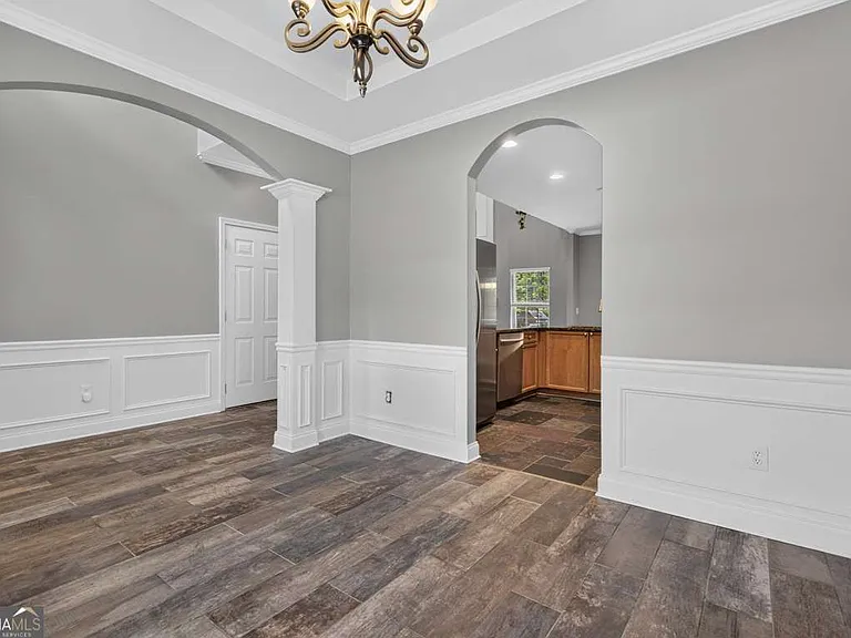 153 Fitzroy Ln — Photo 10