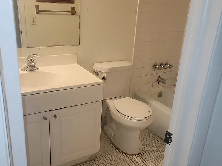 10786 N Kendall Dr #D11 — Photo 7