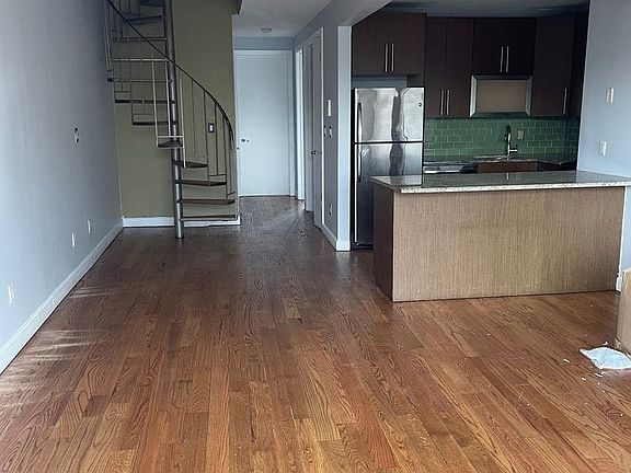 2nd image of 2-07 27th Ave #4L