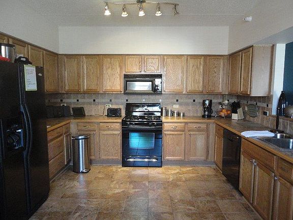 3rd image of 16611 Liberty Cir #M-c