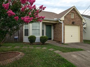 425 Lemont Dr, Nashville, TN 37216