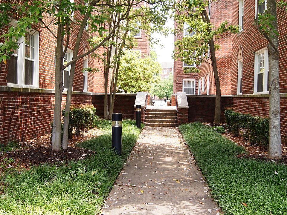 1st image of 318 Walnut St APT 305