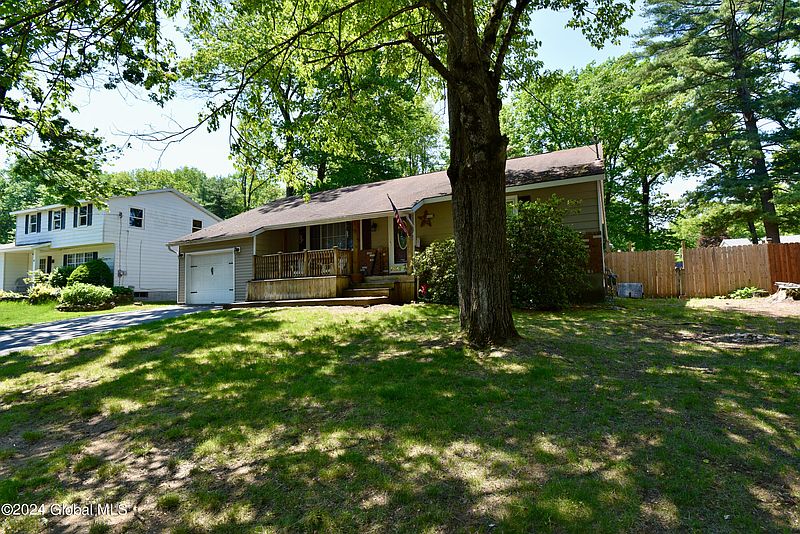 3rd image of 79 Hathorn Boulevard