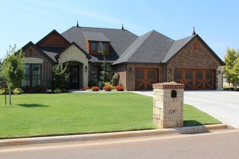 1st image of 1207 Bluestem Dr