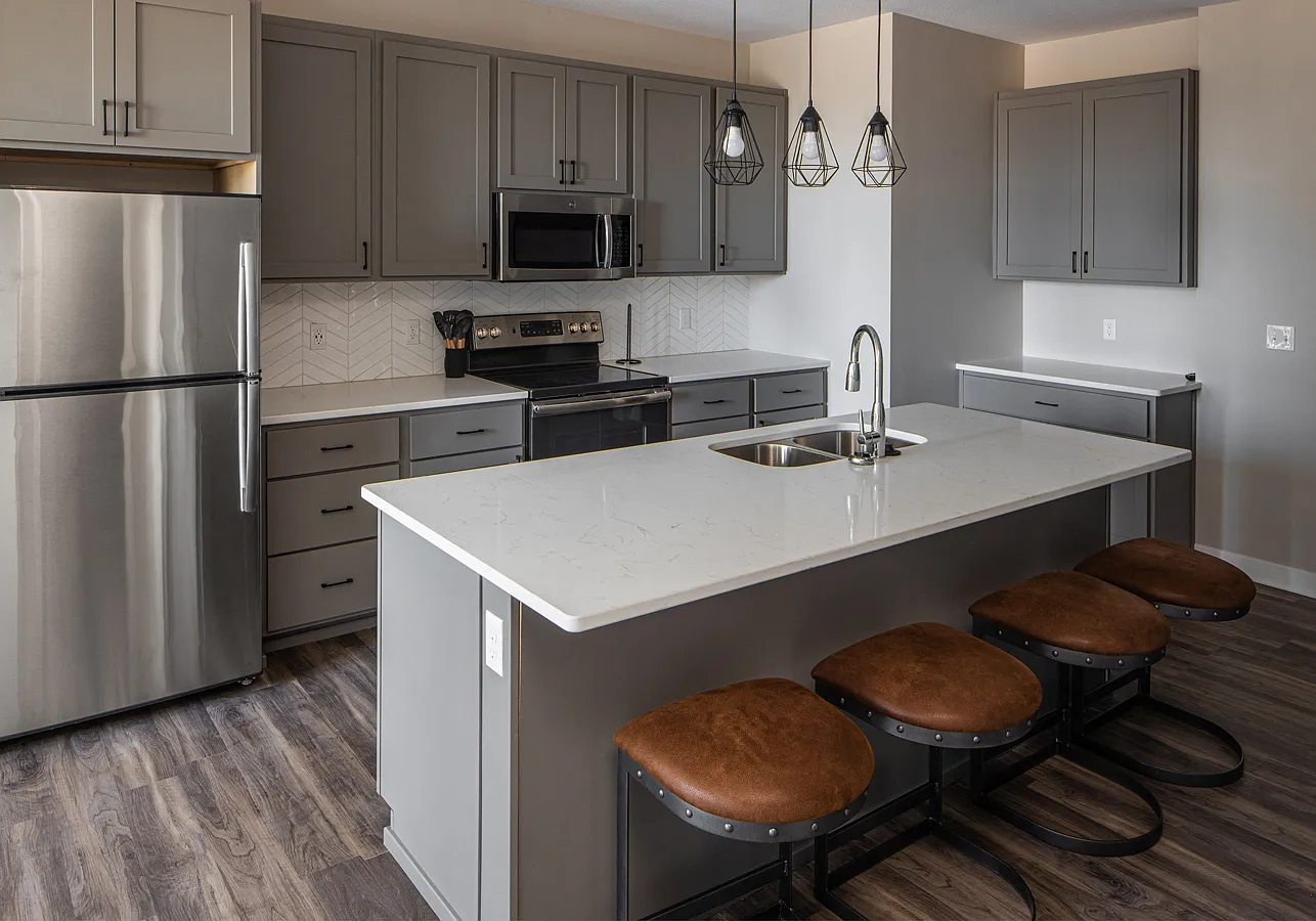 Dillard Apartments — Photo 4