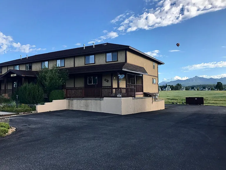 61 Lakeside Dr — Photo 3