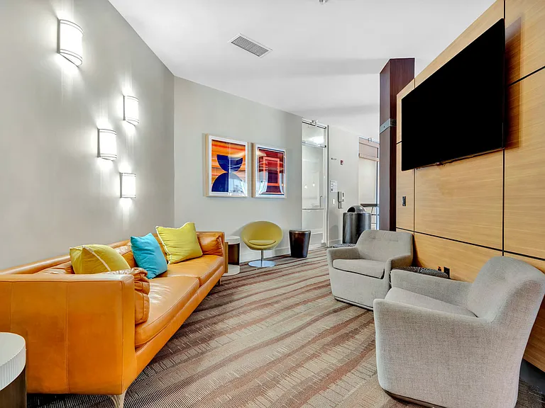 The Vue — Photo 37