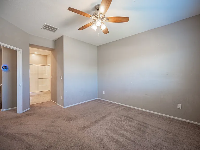 2715 Amazing Meadows Ave — Photo 35